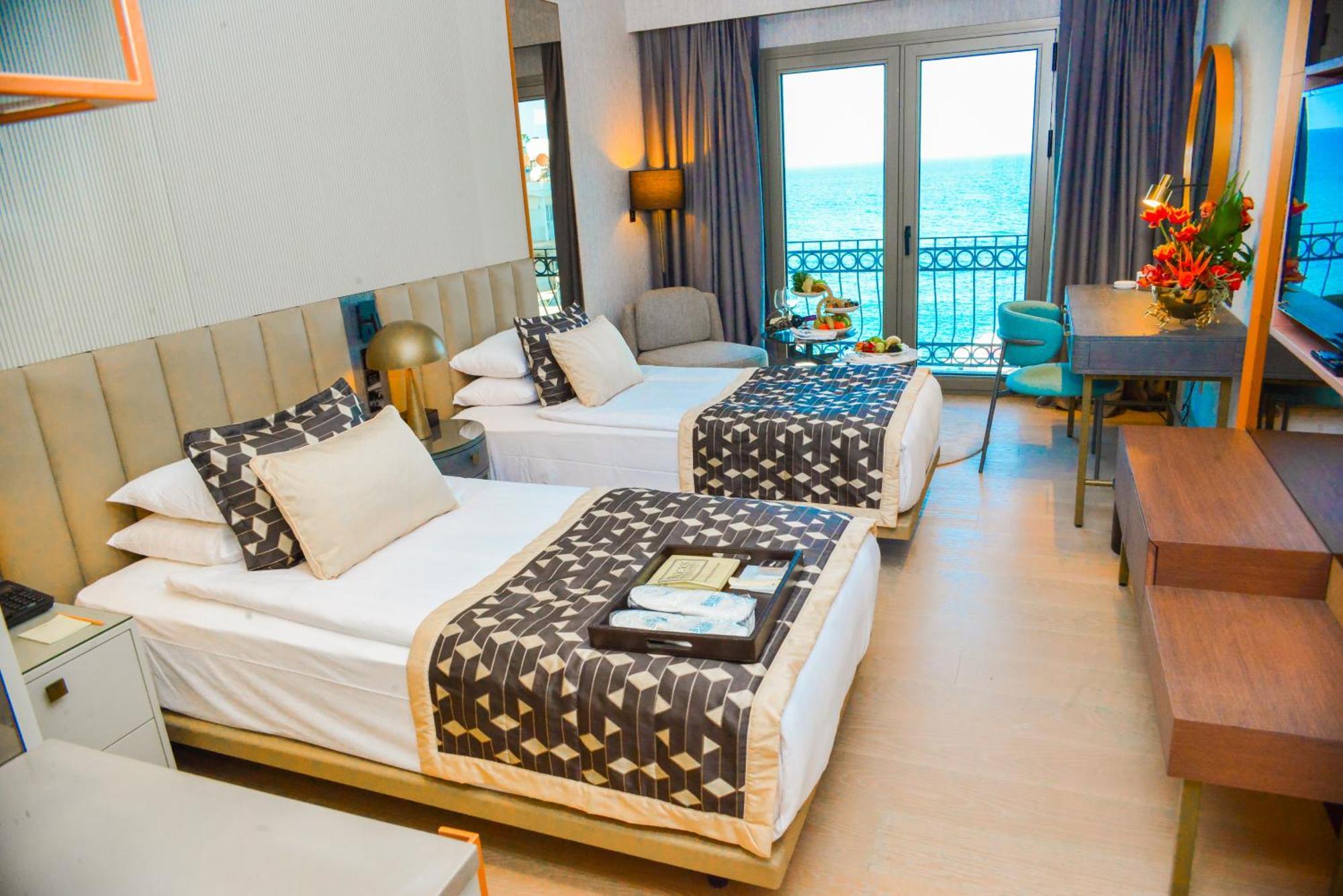 Rocks Hotel & Casino Кирения Экстерьер фото