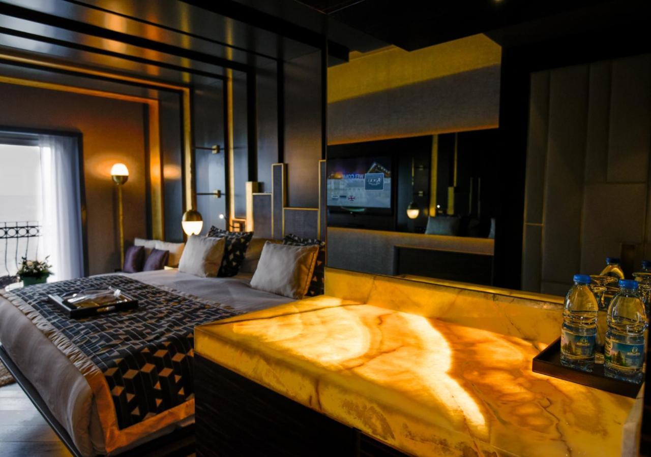 Rocks Hotel & Casino Кирения Экстерьер фото