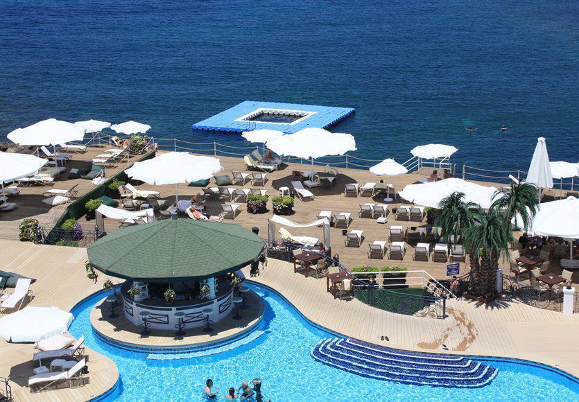 Rocks Hotel & Casino Кирения Экстерьер фото